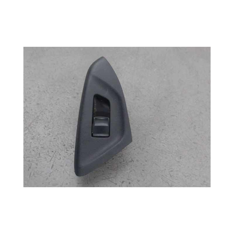 COMMANDE LEVE-GLACE PORTE AVD PEUGEOT 108