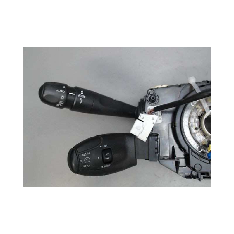 BLOC COMMODOS PEUGEOT 2008