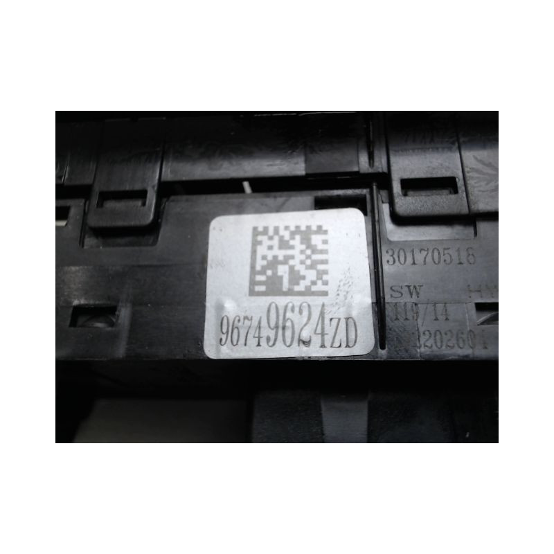 COMMANDE LEVE-GLACE PORTE AVG PEUGEOT 2008