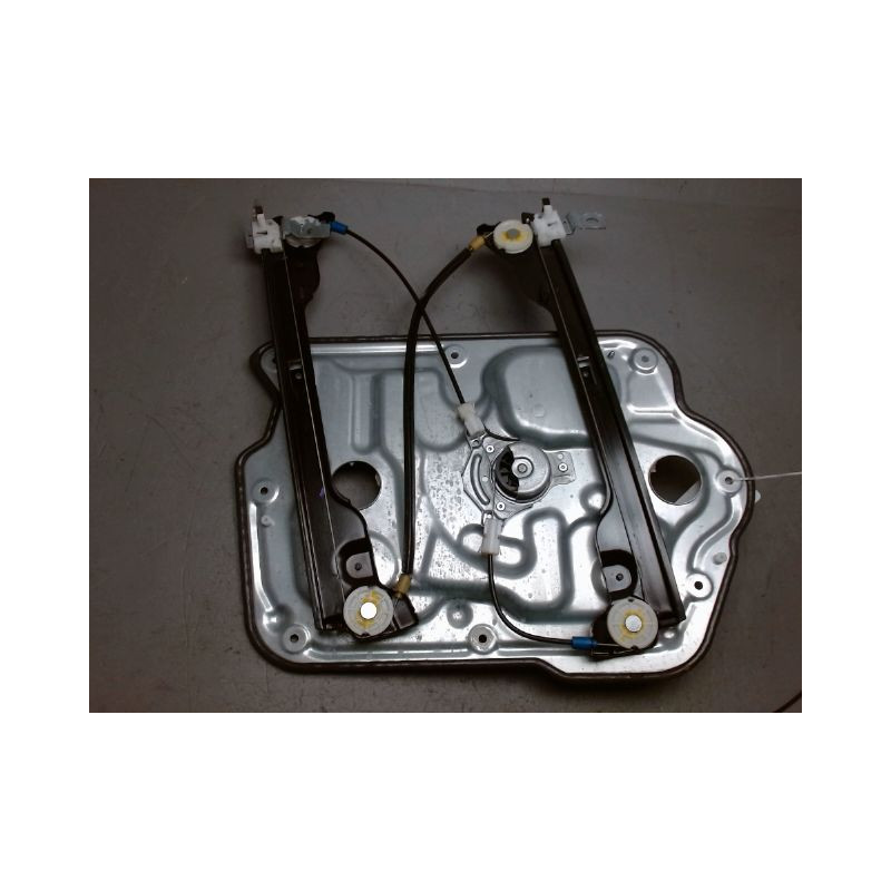 MECANISME+MOTEUR LEVE-GLACE AVANT DROIT NISSAN QASHQAI