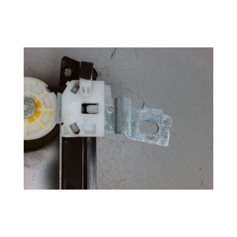 MECANISME+MOTEUR LEVE-GLACE AVANT DROIT NISSAN QASHQAI