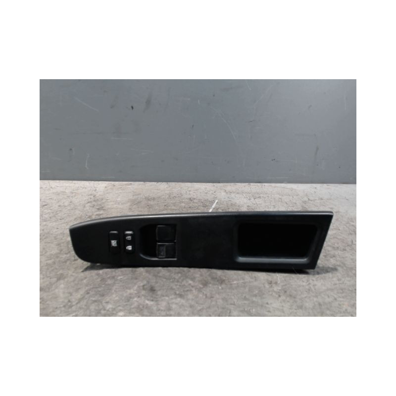 COMMANDE LEVE-GLACE PORTE AVG TOYOTA YARIS
