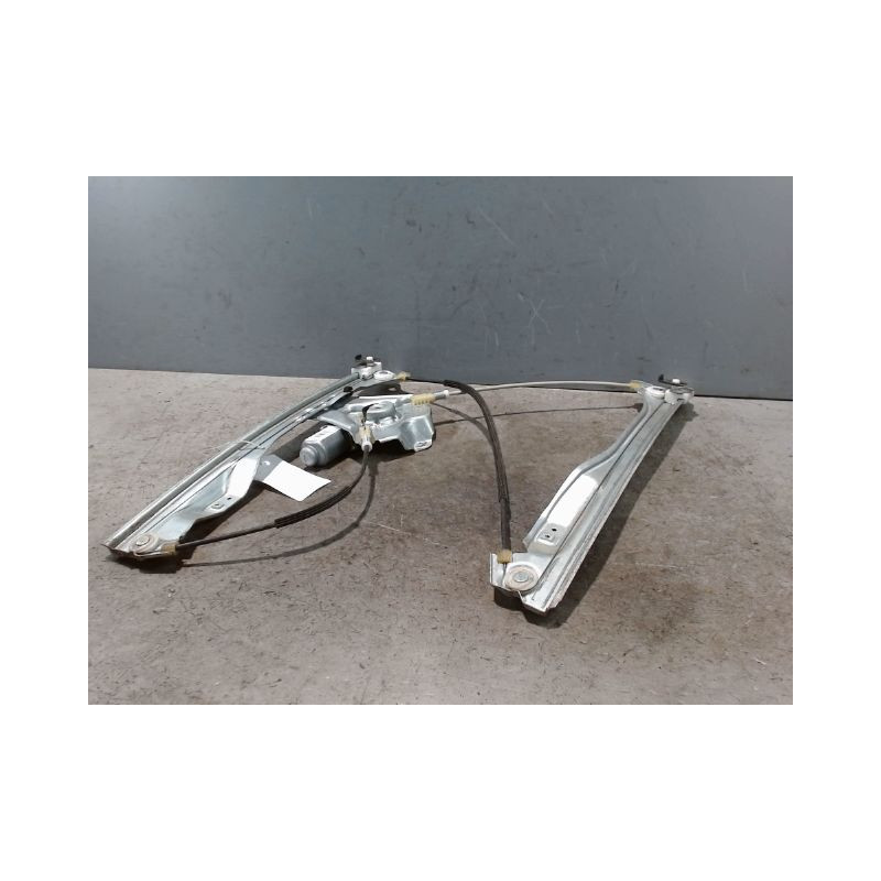 MECANISME+MOTEUR LEVE-GLACE AVANT GAUCHE RENAULT CLIO III 2010-