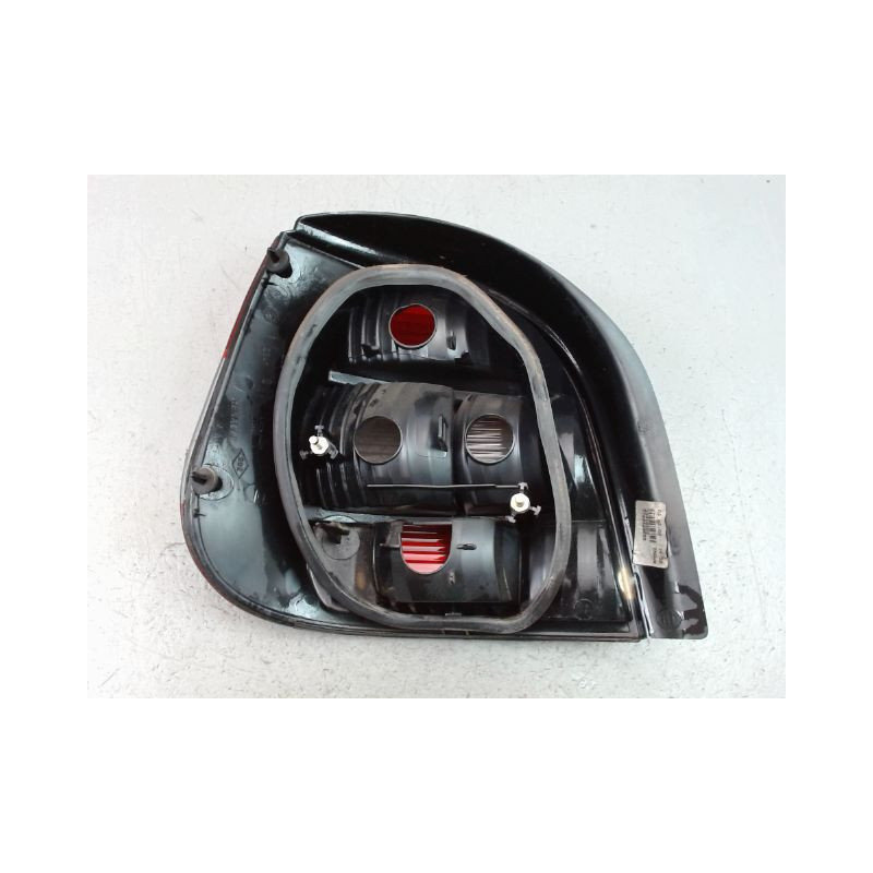 FEU ARRIERE DROIT RENAULT MEGANE SCENIC MONOSP. I Phase 2 1999-2003