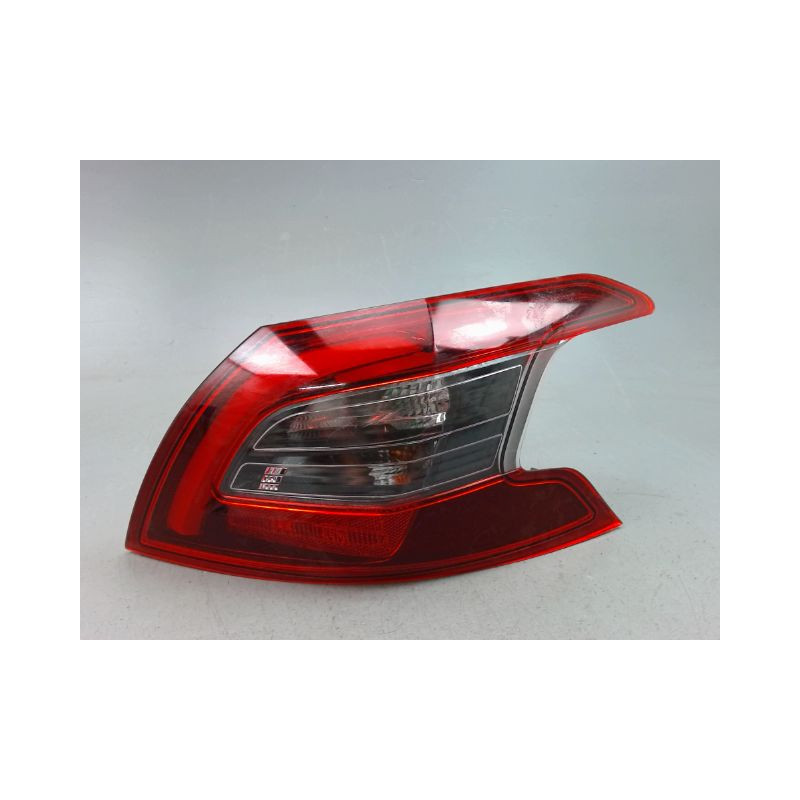 FEU ARRIERE DROIT PEUGEOT 308 2011-