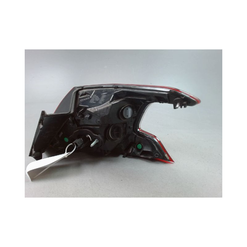 FEU ARRIERE GAUCHE  PEUGEOT 308 2011-