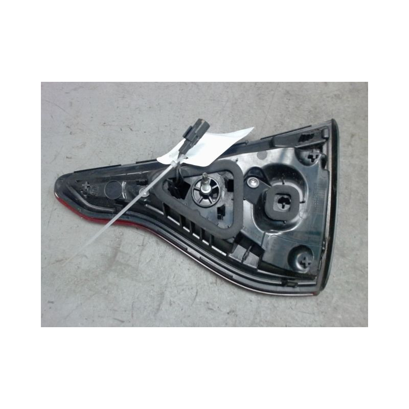 FEU ARRIERE INTERIEUR GAUCHE RENAULT CLIO 5  ESSENCE