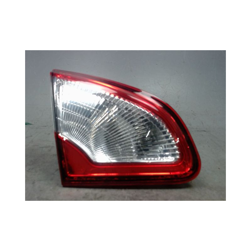 FEU ARRIERE INTERIEUR GAUCHE NISSAN QASHQAI