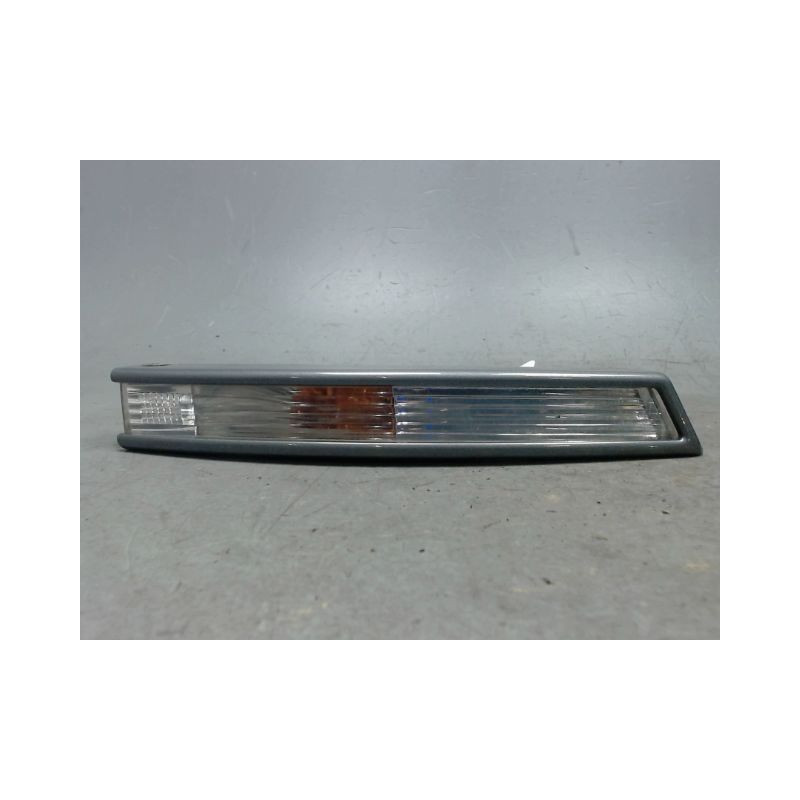 CLIGNOTANT DROIT VOLKSWAGEN PASSAT 2005-