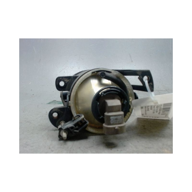 PHARE ANTIBROUILLARD AVANT DROIT VOLKSWAGEN PASSAT 2005-