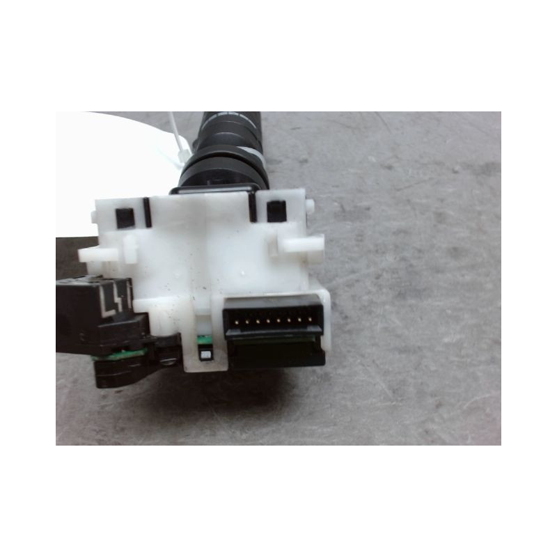 COMMANDE ESSUIE GLACE NISSAN QHASQAI 2007-