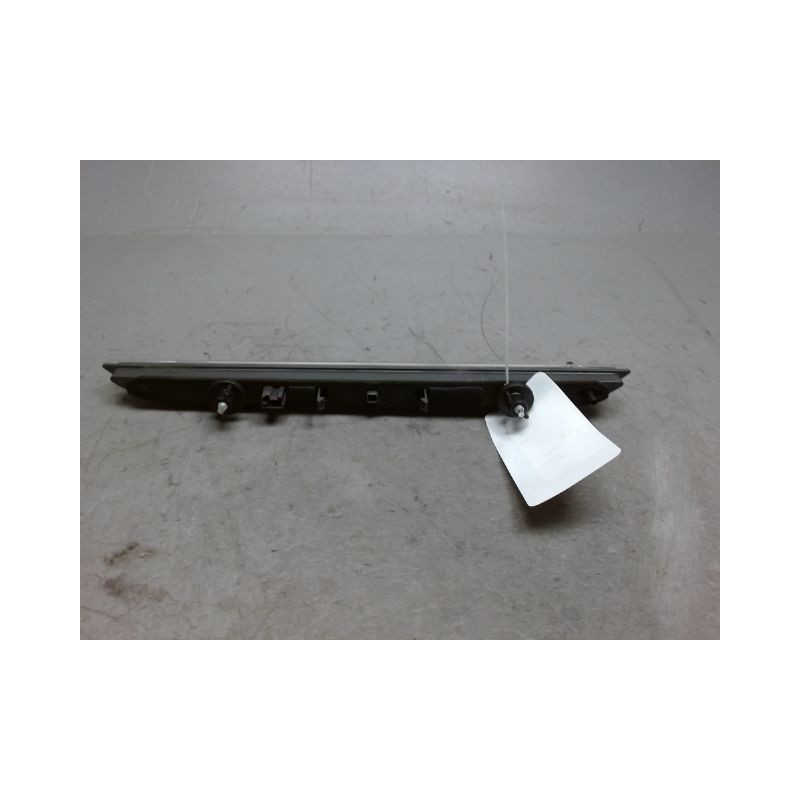 FEUX STOP SUPPLEMENTAIRE CITROEN C4