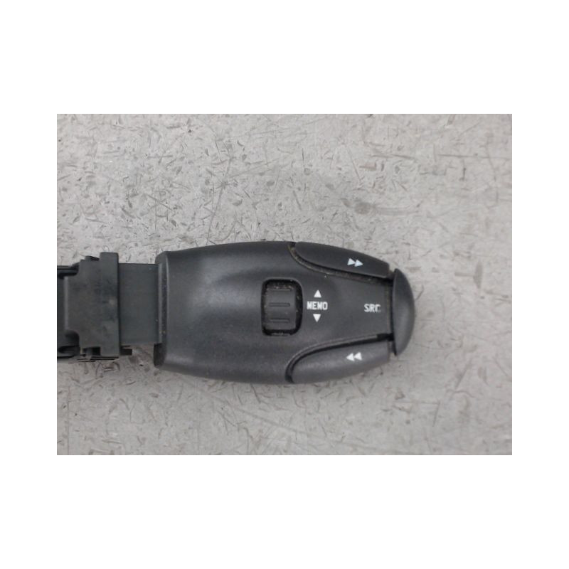 COMMANDE AUTORADIO PEUGEOT 308