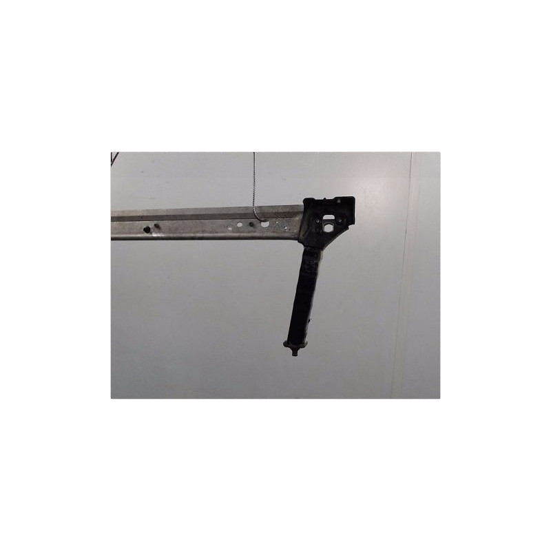 TRAVERSE INFERIEURE ARMATURE AVANT RENAULT SCENIC III 09-11