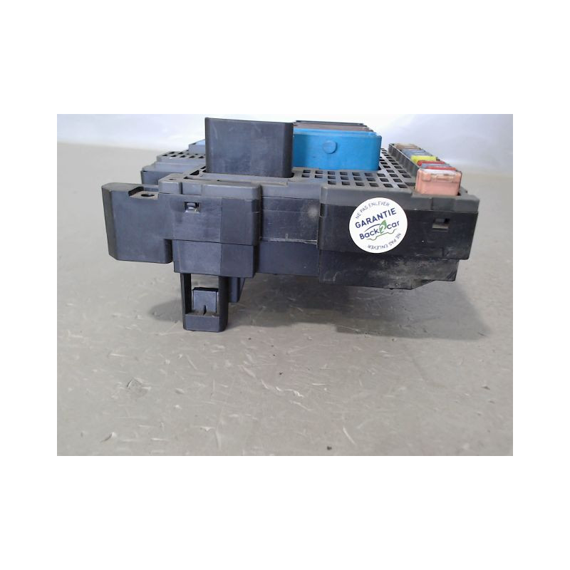 BOITE A FUSIBLES PEUGEOT 508 2010-