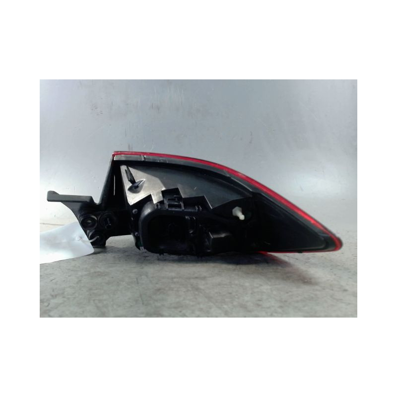 FEU ARRIERE GAUCHE  RENAULT CLIO IV