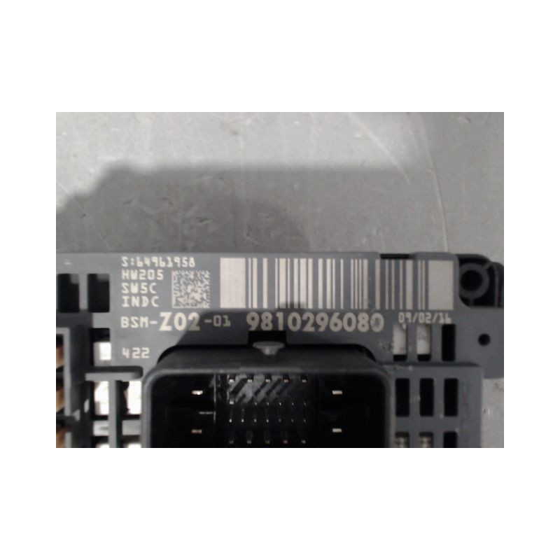 BOITE A FUSIBLES CITROEN C4