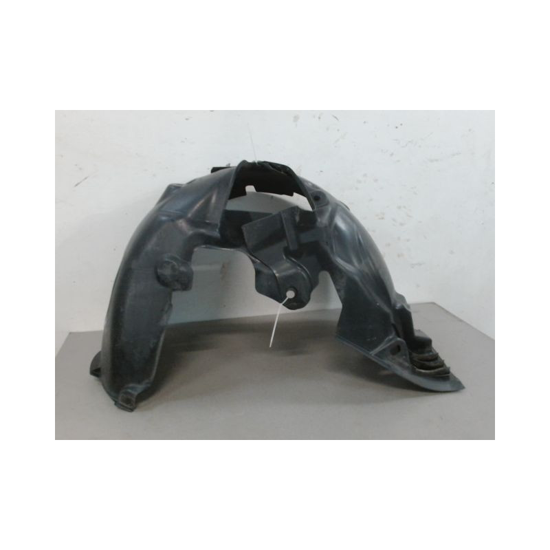 PARE-BOUE AVANT DROIT RENAULT MEGANE