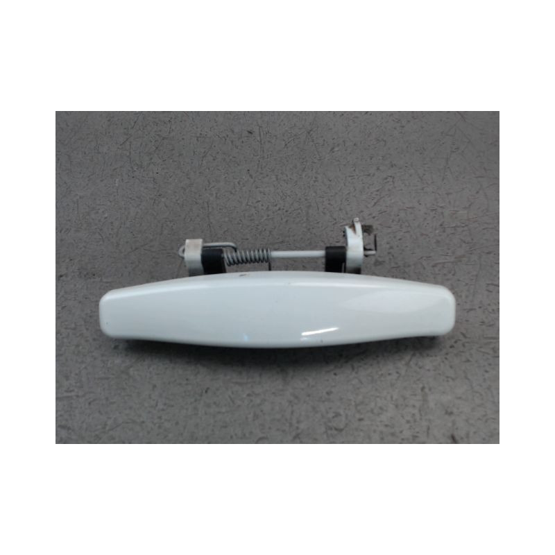 POIGNEE EXTERIEURE PORTE AVANT GAUCHE DACIA DUSTER