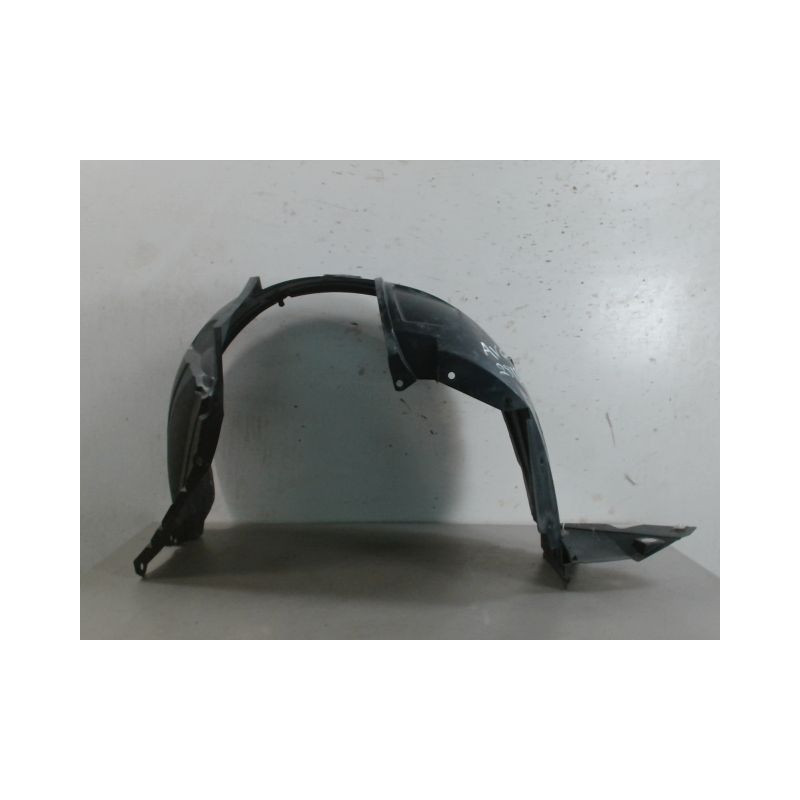 PARE-BOUE AVANT GAUCHE NISSAN QASHQAI