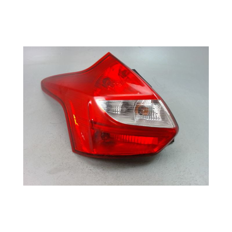 FEU ARRIERE GAUCHE  FORD FOCUS III 2011-...