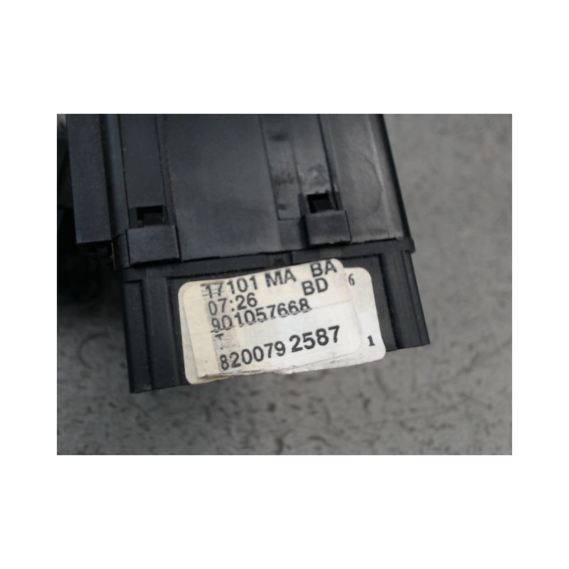 COMMANDE ESSUIE GLACE DACIA DUSTER