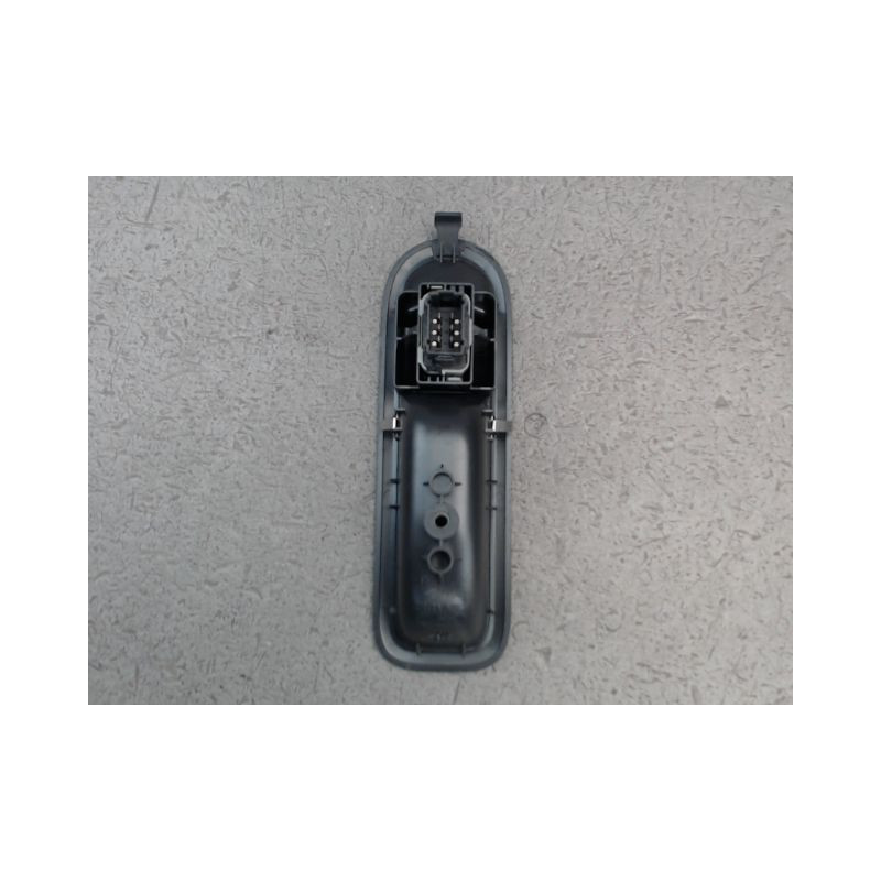 COMMANDE LEVE-GLACE PORTE AVD RENAULT TWINGO
