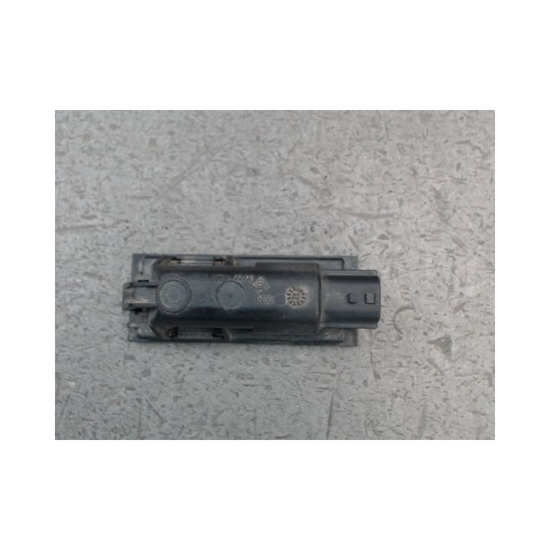 ECLAIREUR PLAQUE DE POLICE DROIT RENAULT TWINGO
