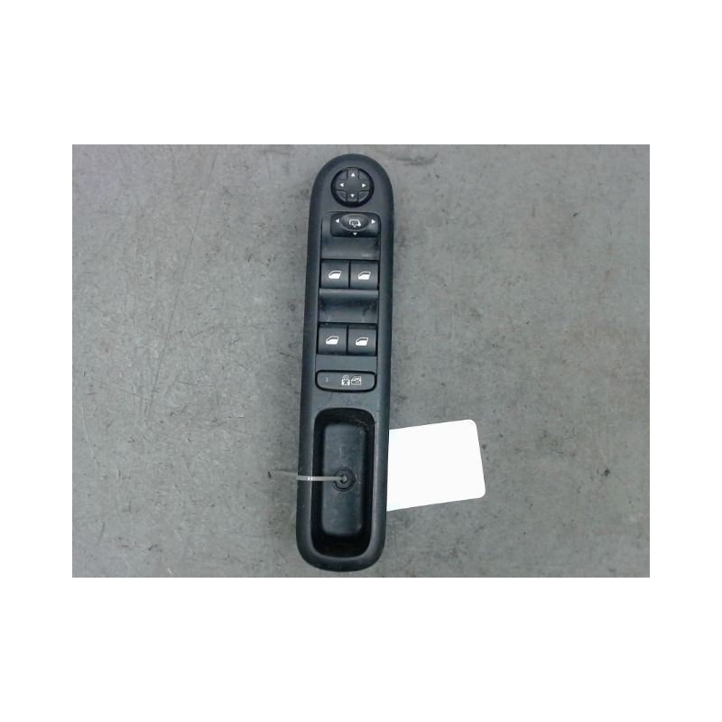 COMMANDE LEVE-GLACE PORTE AVG PEUGEOT 5008