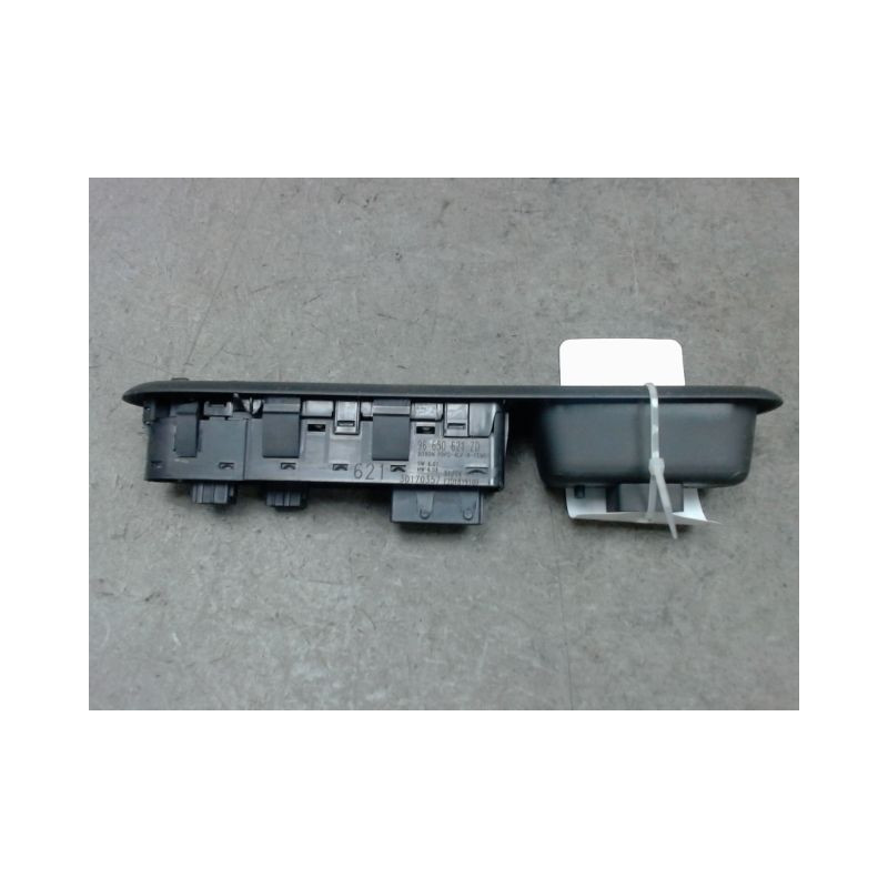 COMMANDE LEVE-GLACE PORTE AVG PEUGEOT 5008