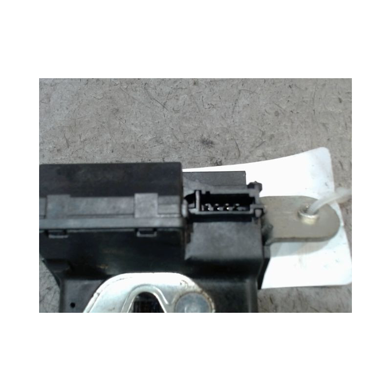 SERRURE HAYON  OPEL CORSA