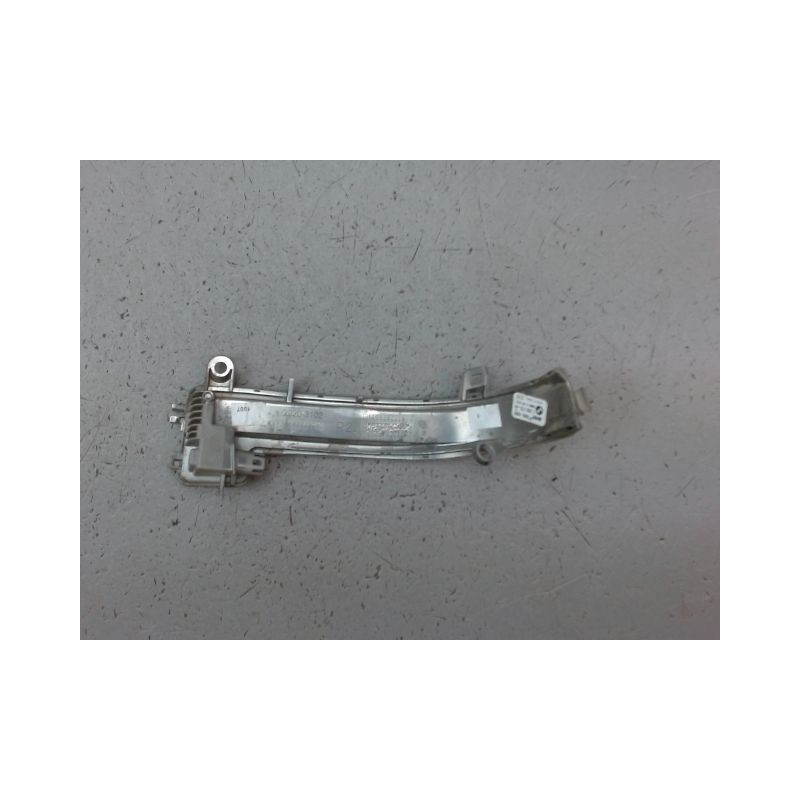REPETITEUR RETROVISEUR DROIT BMW X1