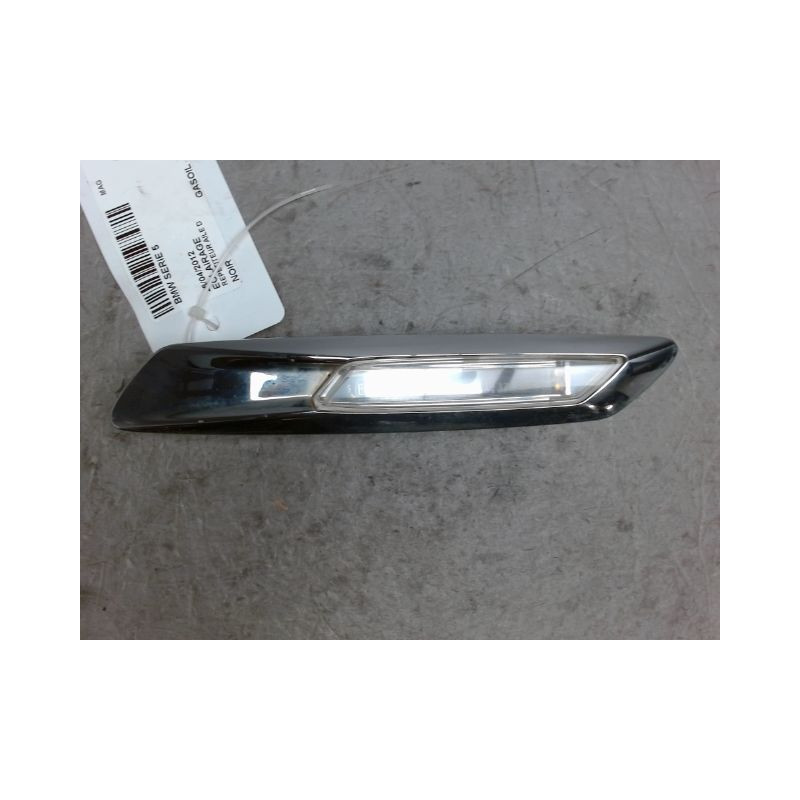 REPETITEUR AILE DROIT BMW SERIE 5