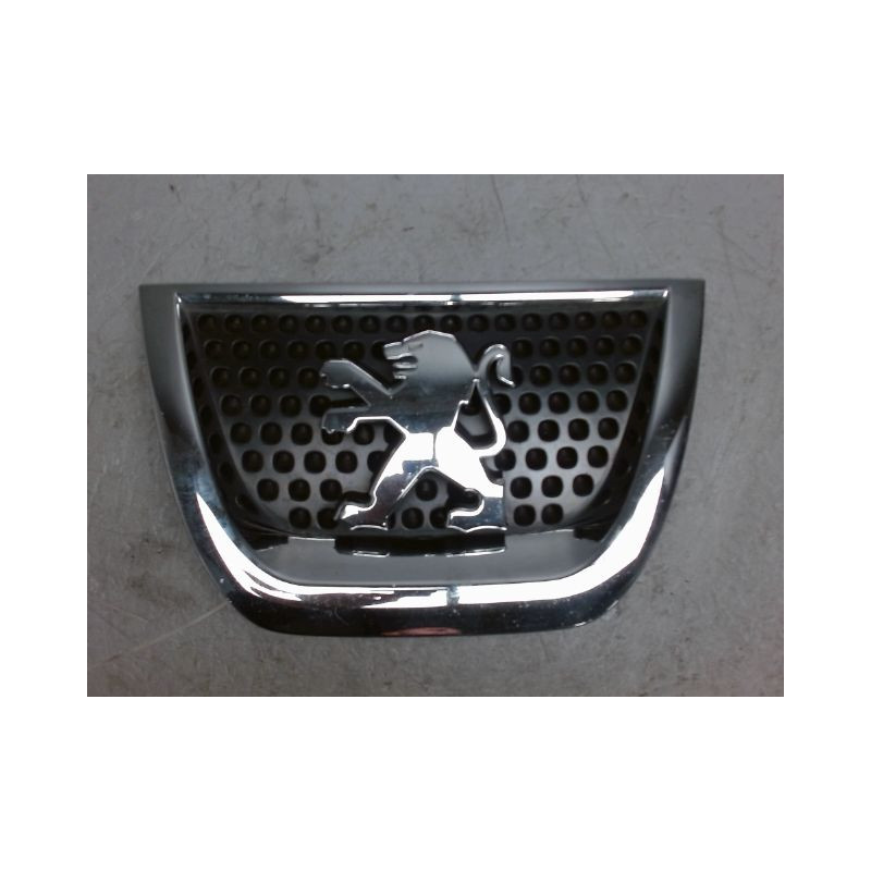 SIGLE CALANDRE PEUGEOT 3008 2009-