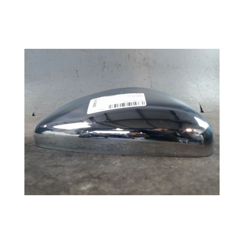 CARENAGE RETROVISEUR EXTERIEUR DROIT PEUGEOT 208
