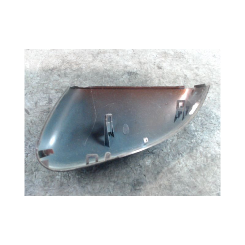 CARENAGE RETROVISEUR EXTERIEUR DROIT RENAULT CLIO IV