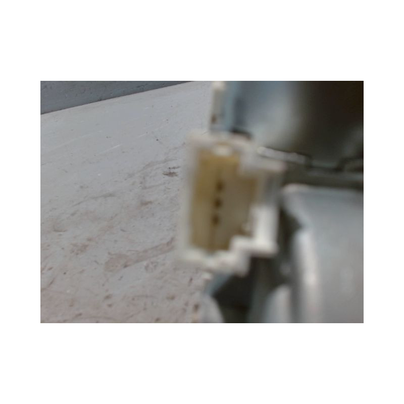 MOTEUR ESSUIE-GLACE ARRIERE RENAULT TWINGO 2 2010-