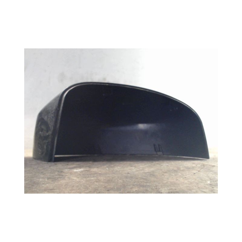 CARENAGE RETROVISEUR EXTERIEUR DROIT FORD FOCUS 2008-