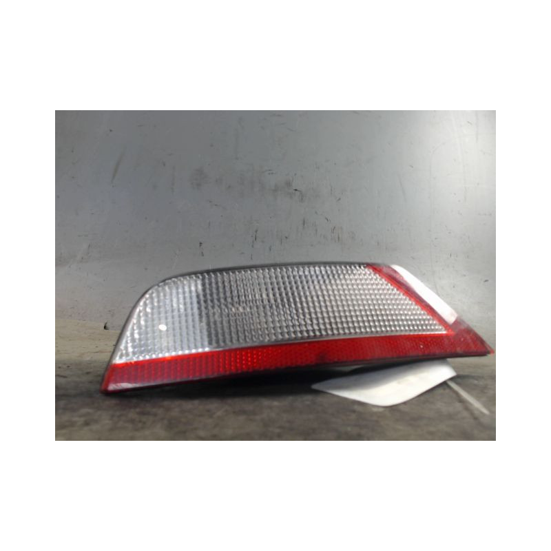 FEU RECUL DROIT FORD FOCUS 2008-