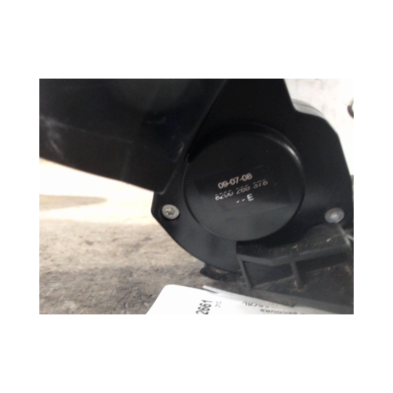 TREUIL DE ROUE DE SECOURS RENAULT CLIO
