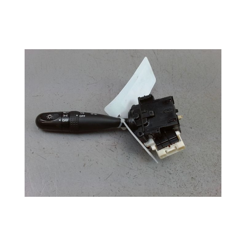 COMMANDE ECLAIRAGE SUZUKI SPLASH 2008-2012