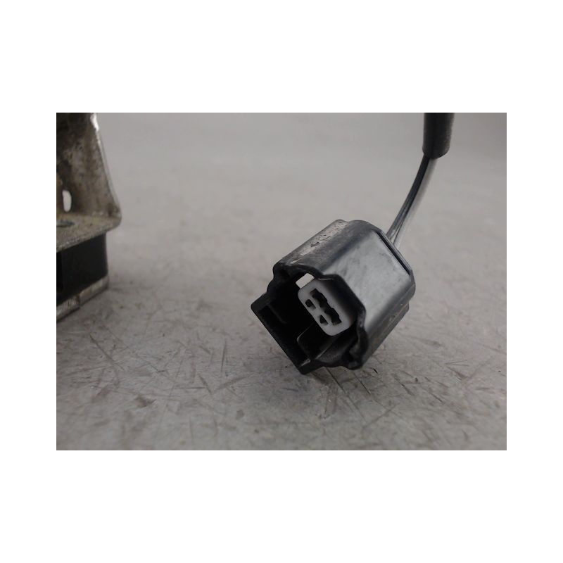 SERRURE PORTE COULISSANTE DROIT RENAULT MASTER