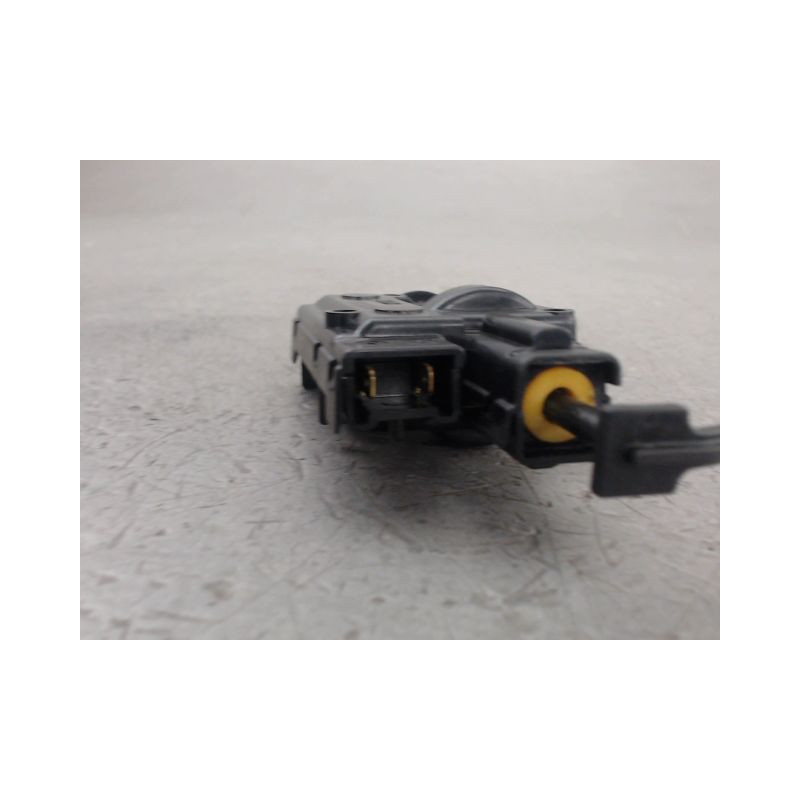 ACTIONNEUR TRAPPE CARBURANT RENAULT MEGANE