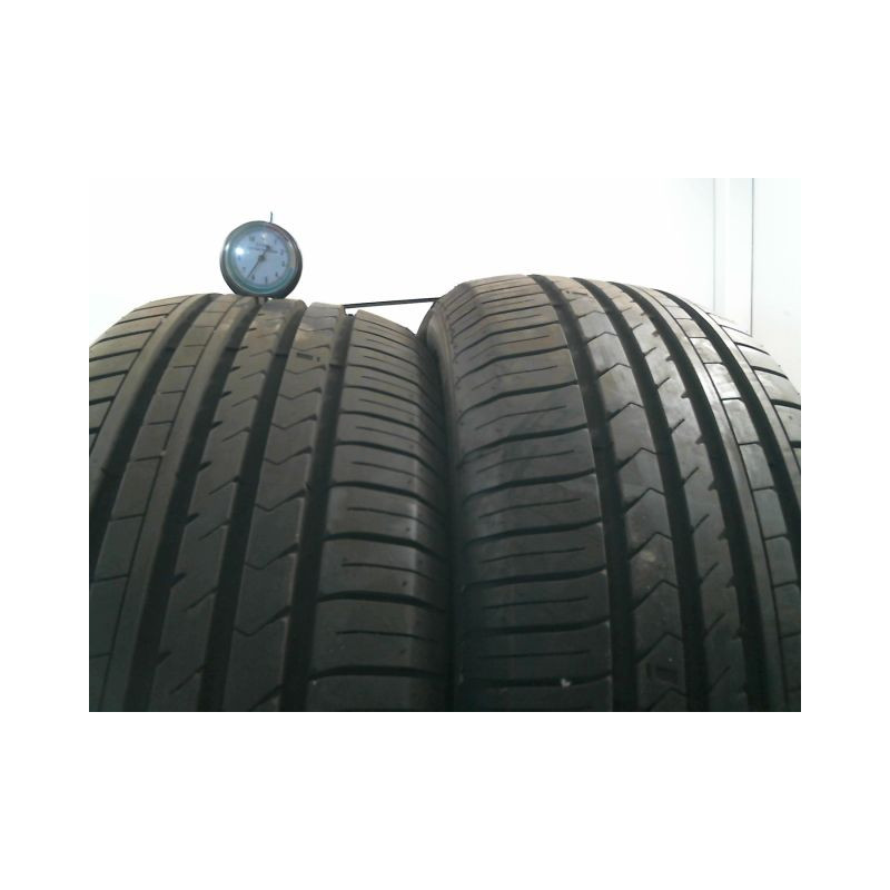 Paire de pneus WINRUN R330 215 55 16 97 W