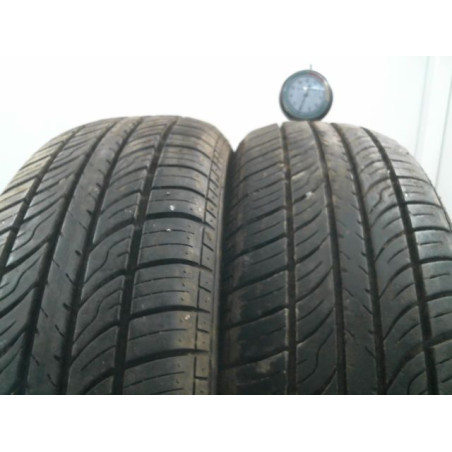 Paire de pneus ROVELO RHP 780  175 65 14 82 T