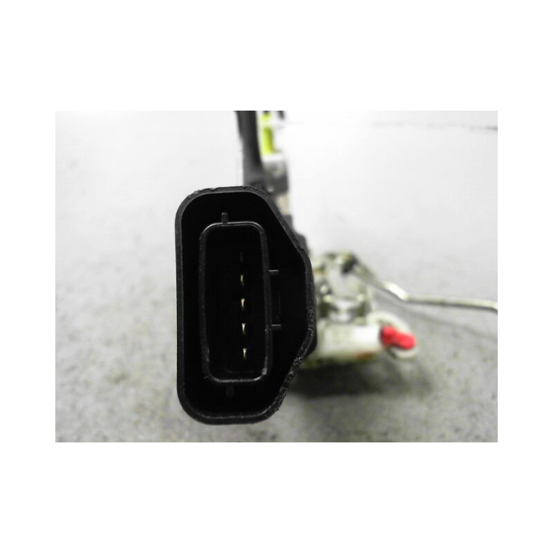 SERRURE PORTE AVANT GAUCHE TOYOTA AYGO