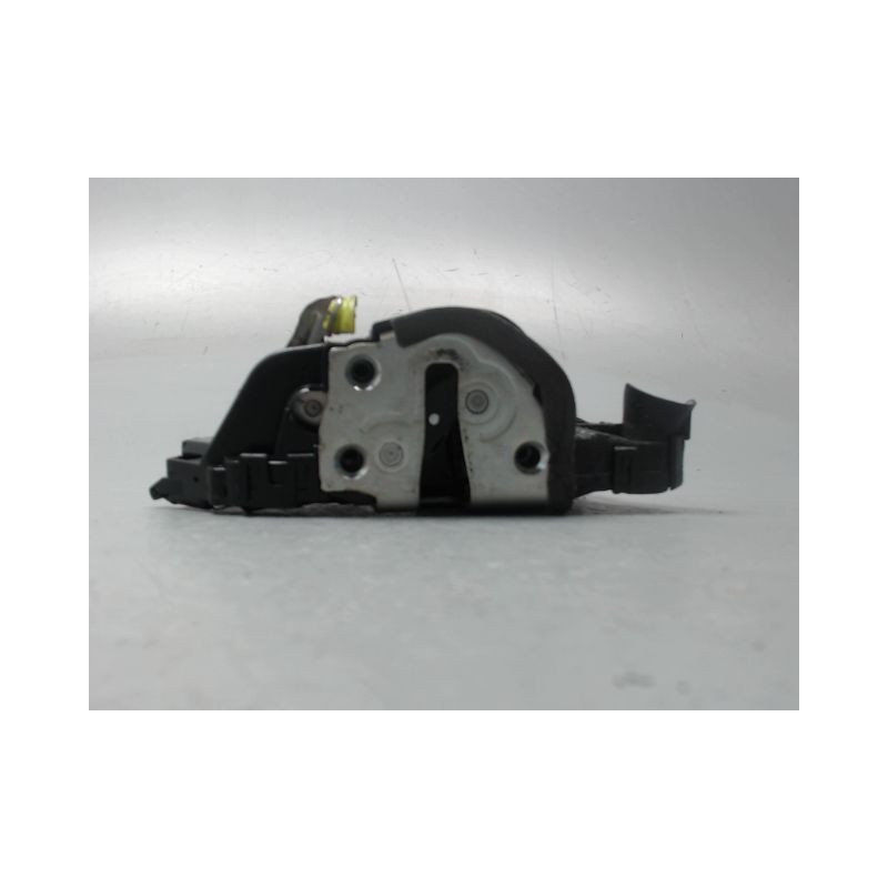 SERRURE PORTE AVANT GAUCHE TOYOTA YARIS 2005-