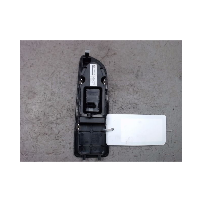 COMMANDE LEVE-GLACE PORTE AVD B.M.W. SERIE 1
