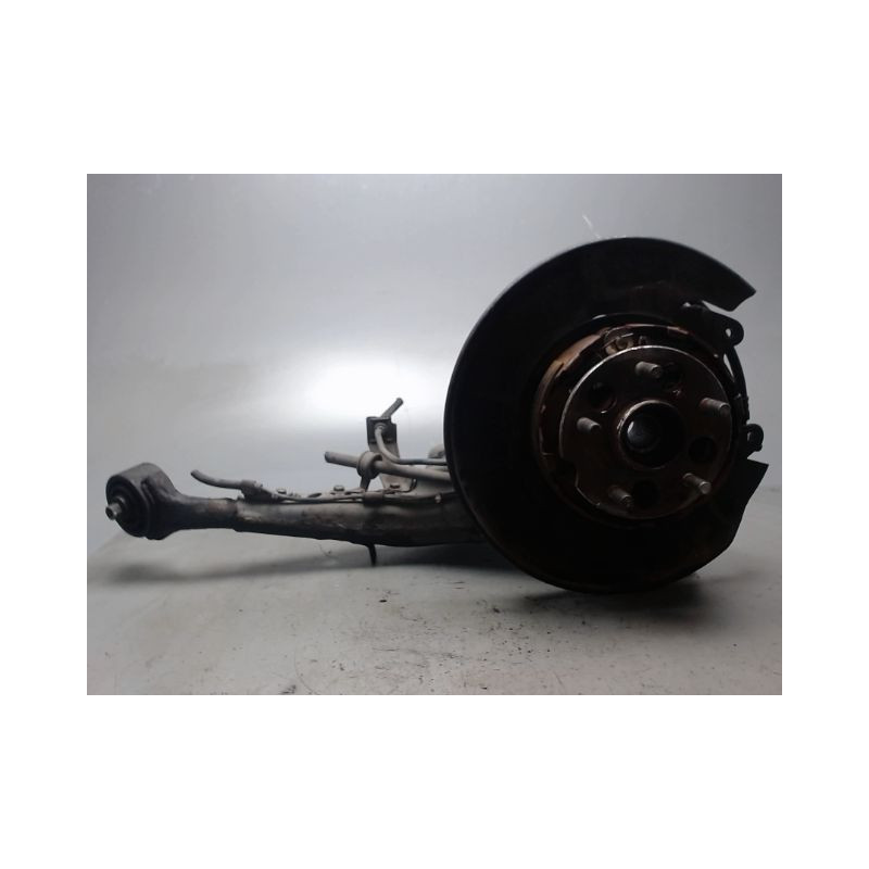 PIVOT ARRIERE GAUCHE TOYOTA RAV4