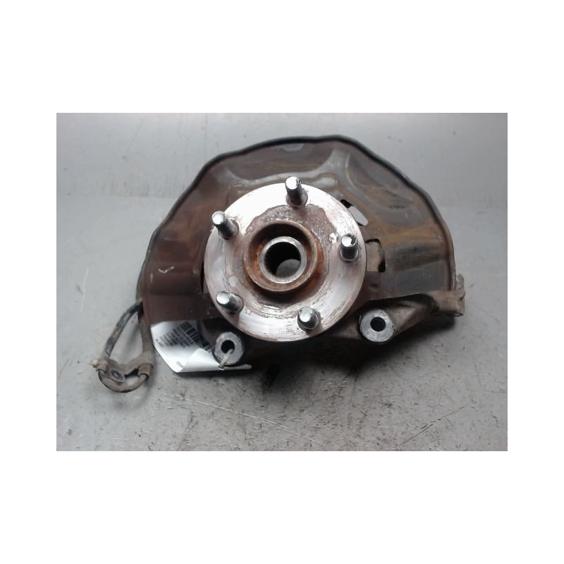 PIVOT AVANT DROIT TOYOTA PRIUS 2004-